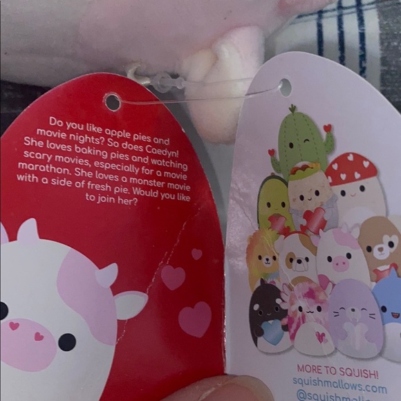 Squishmallows caedyn the cow Plush Toy - Picture 4 of 4